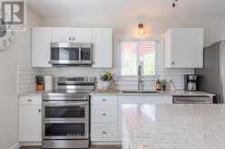 7992 PETER STREET | Niagara Falls Ontario | Slide Image Twelve