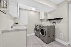 12 FIDDLEHEAD CRESCENT | Hamilton Ontario | Slide Image Forty