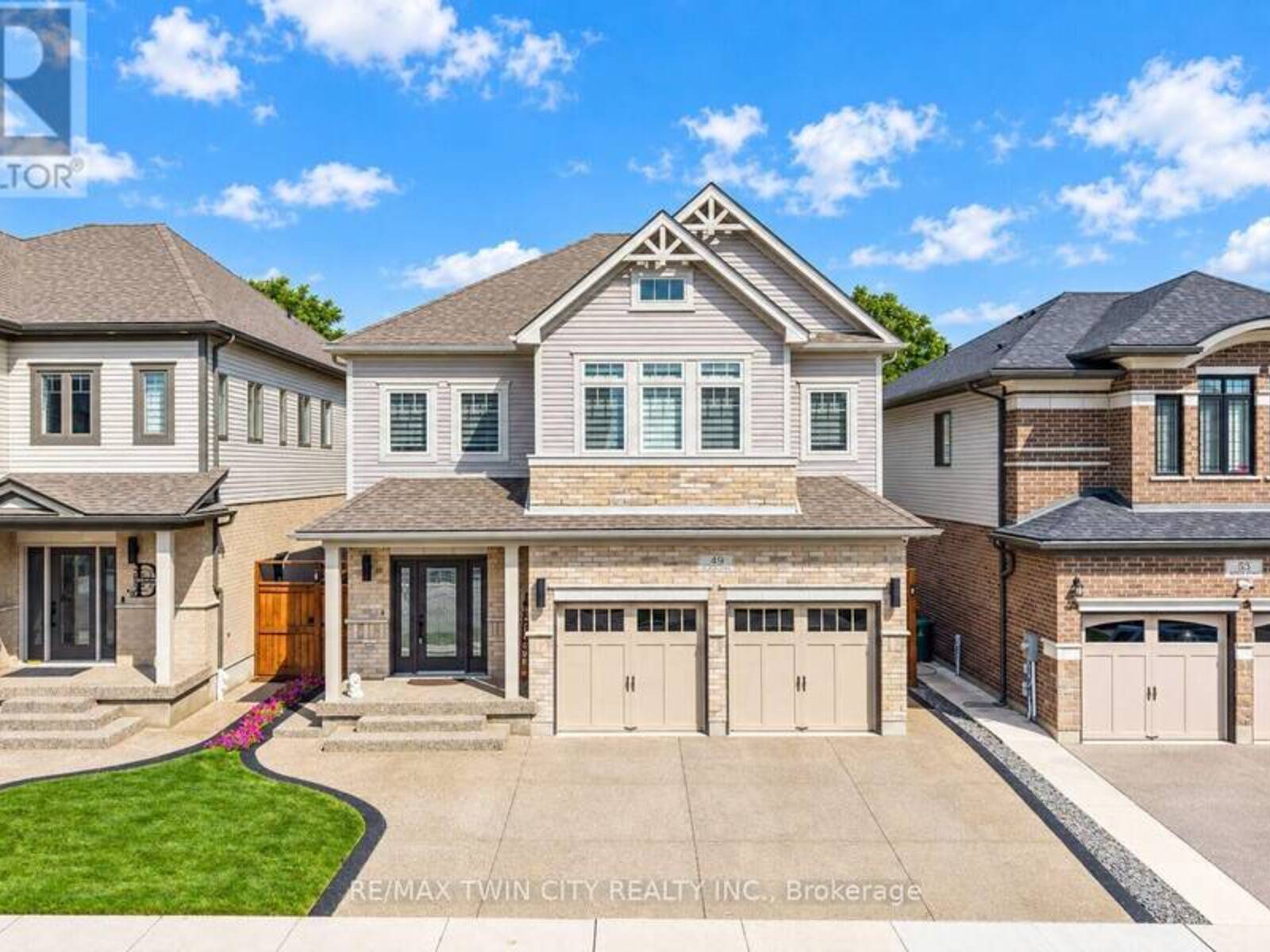 49 SCOTS PINE TRAIL, Kitchener, Ontario N2R 0N6