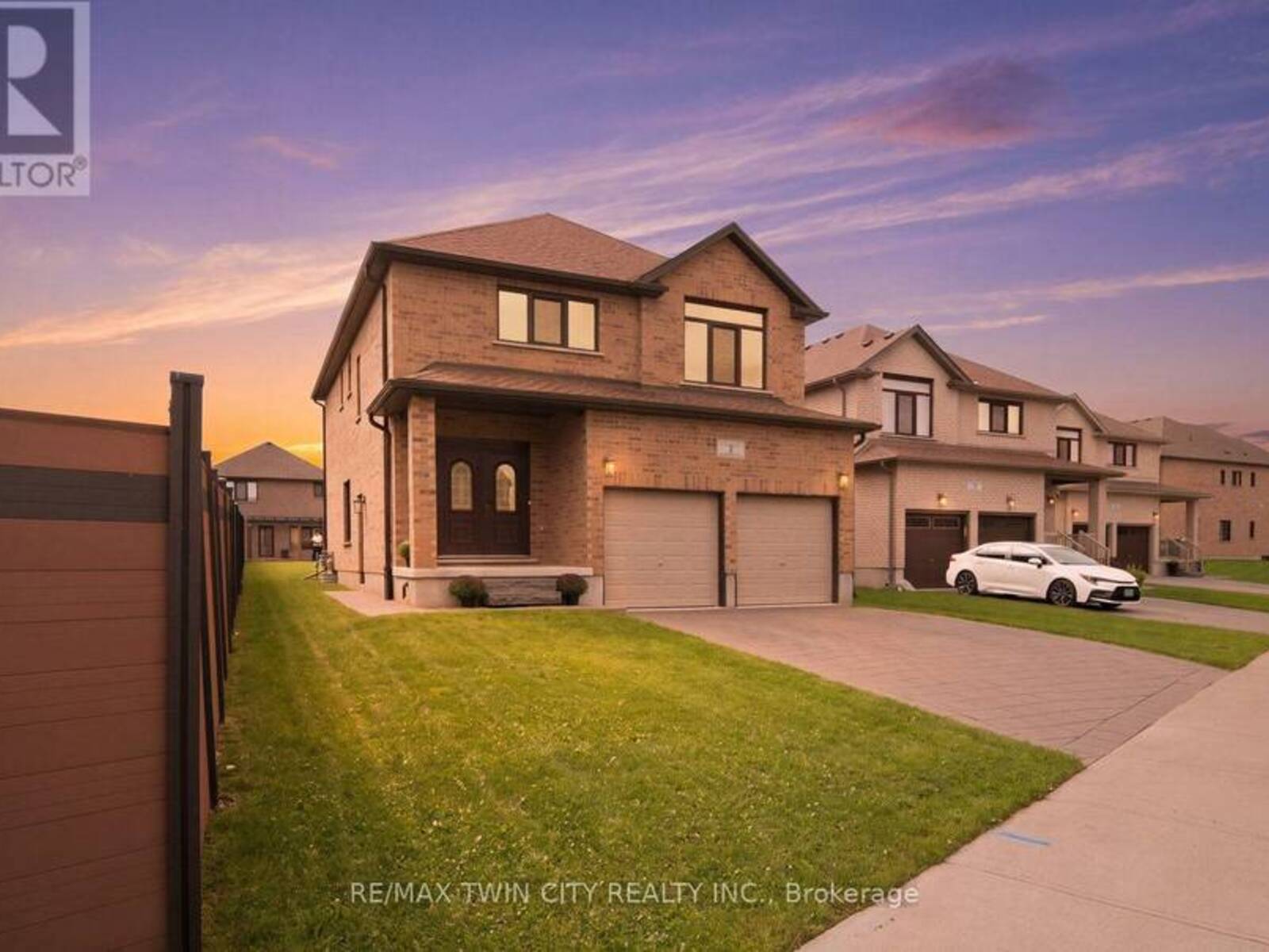 7 MORRIS STREET, Paris, Ontario N3L 0E8
