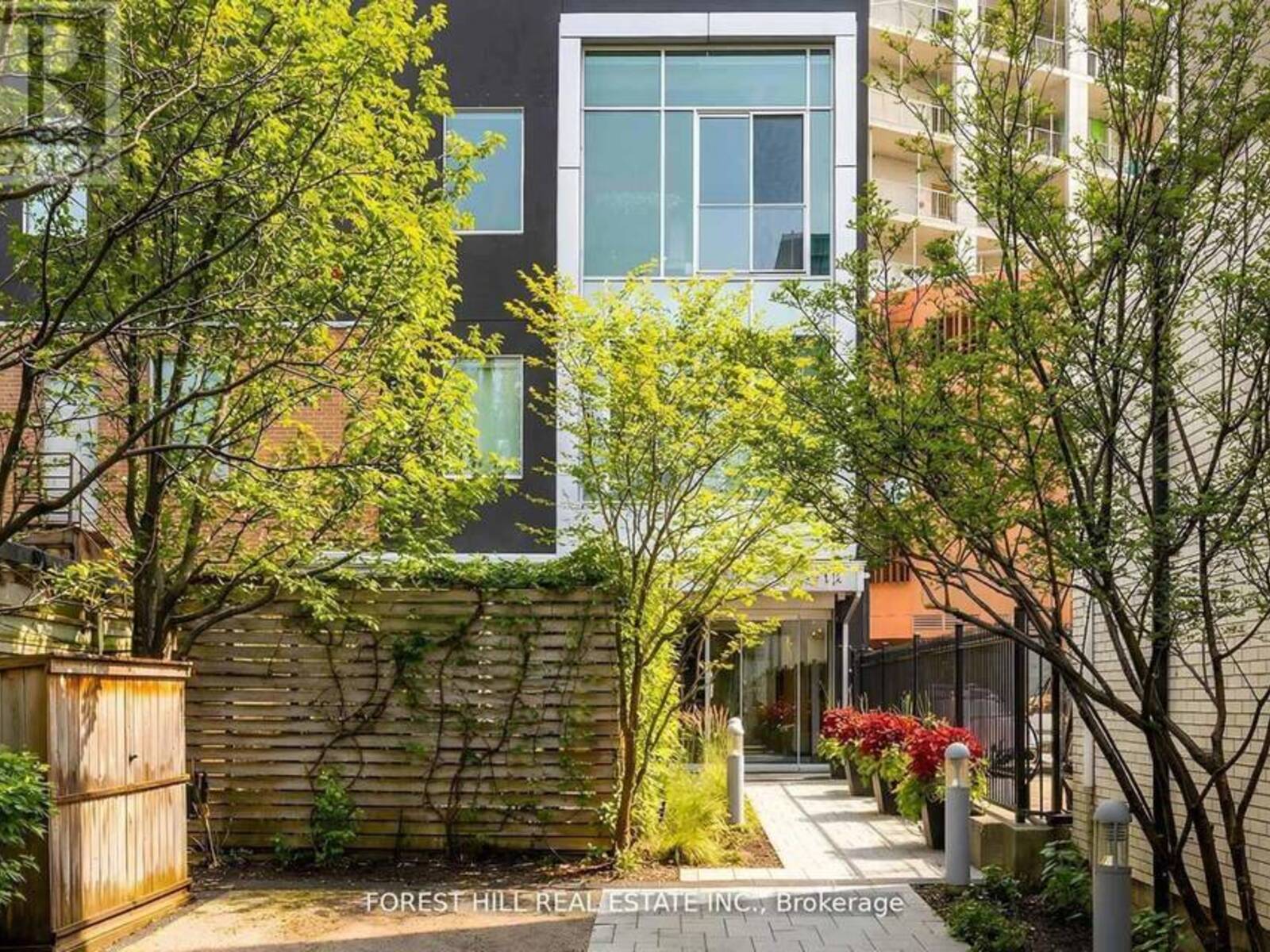 PH01 - 113 DUPONT STREET, Toronto, Ontario M5R 1V4