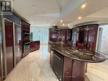 76 SILVER FOX PLACE | Vaughan Ontario | Slide Image Seven