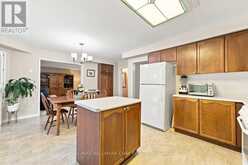 380 ALEX DONER DRIVE | Newmarket Ontario | Slide Image Fourteen