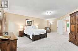 380 ALEX DONER DRIVE | Newmarket Ontario | Slide Image Twenty-three