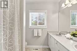 380 ALEX DONER DRIVE | Newmarket Ontario | Slide Image Twenty-eight