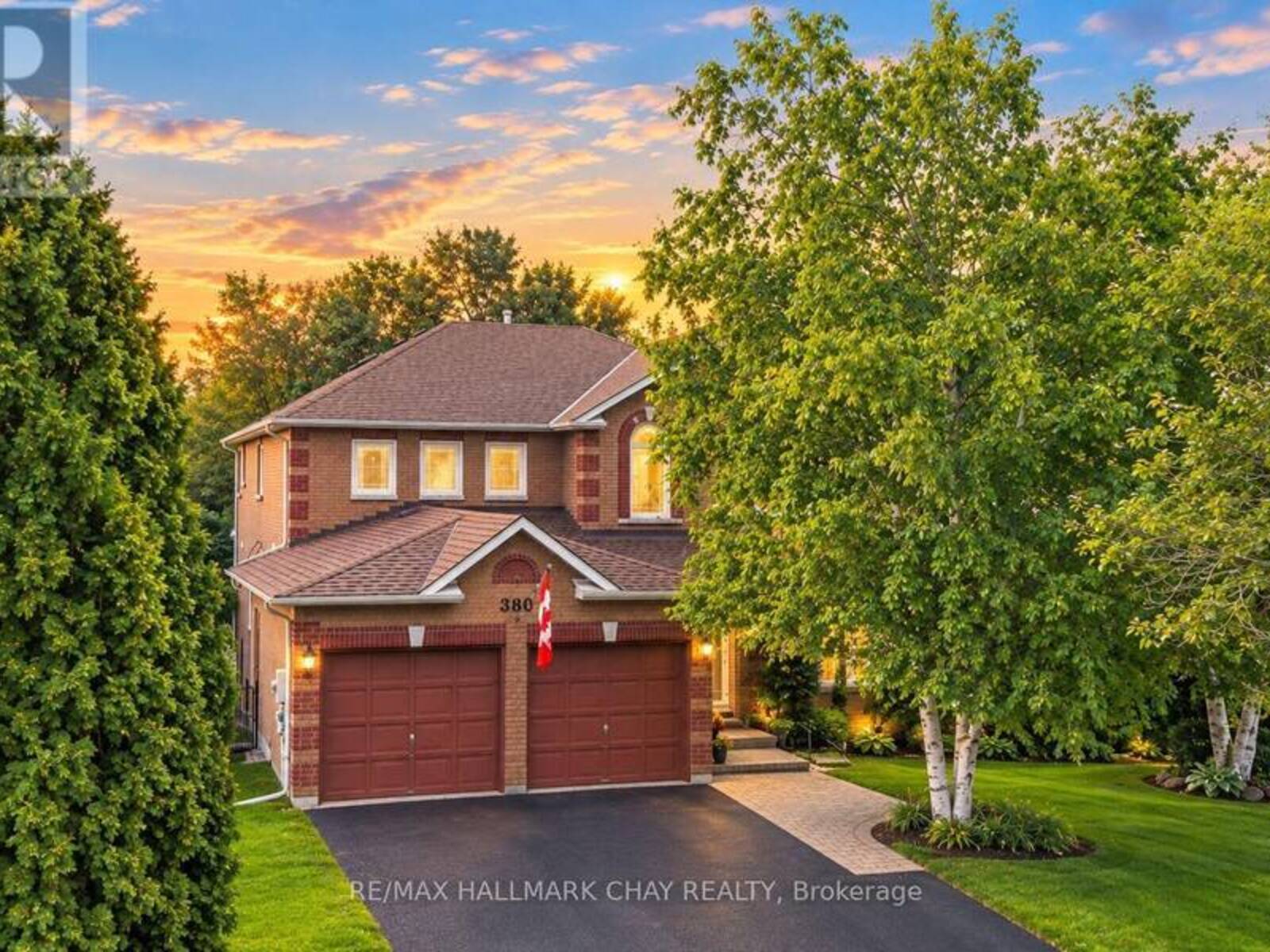380 ALEX DONER DRIVE, Newmarket, Ontario L3X 1E1