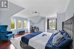 15 JARVIS AVENUE | Aurora Ontario | Slide Image Sixteen