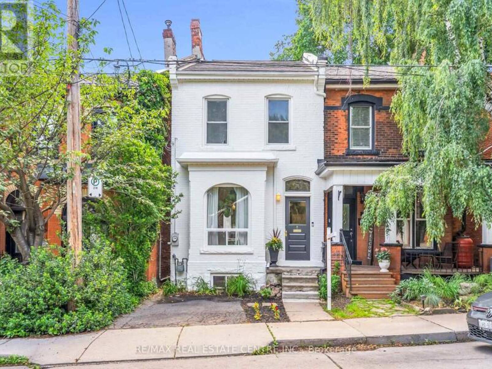 76 PEARL STREET N, Hamilton, Ontario L8R 2Y9
