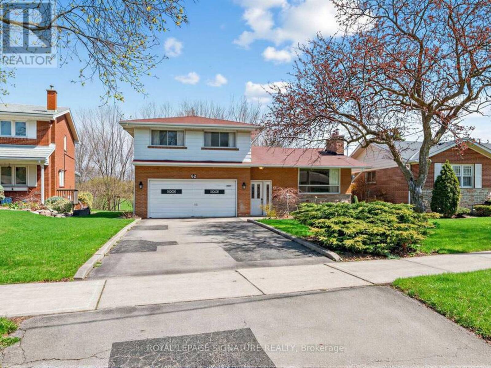 62 DUKINFIELD CRESCENT, Toronto, Ontario M3A 2S1
