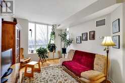 407 - 481 ROSEWELL AVENUE | Toronto Ontario | Slide Image Seven