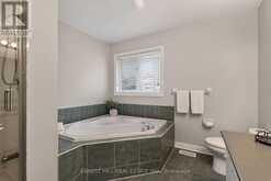 2 FOXFIELD CRESCENT | Vaughan Ontario | Slide Image Eighteen