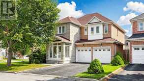 33 AMETHYST DRIVE | Richmond Hill Ontario | Slide Image One