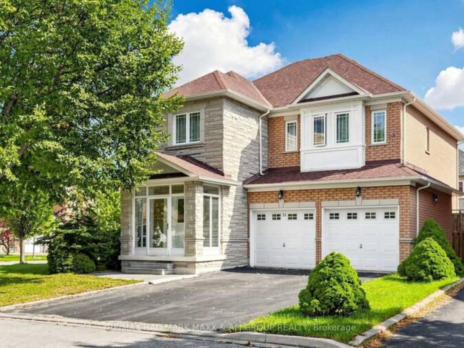 33 AMETHYST DRIVE, Richmond Hill, Ontario L4S 2J8