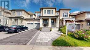 64 MONDIAL CRESCENT | East Gwillimbury Ontario | Slide Image One