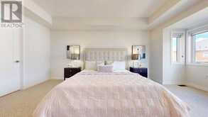 64 MONDIAL CRESCENT | East Gwillimbury Ontario | Slide Image Twenty-nine