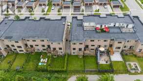 116 ELYSE COURT | Aurora Ontario | Slide Image Thirty