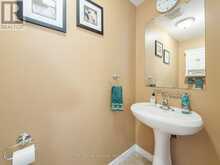 267 WARNER CRESCENT | Newmarket Ontario | Slide Image Eighteen