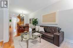 37 KINGSBRIDGE CIRCLE | Vaughan Ontario | Slide Image Six