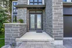 36 BLUE JAY BOULEVARD | Georgina Ontario | Slide Image Twelve