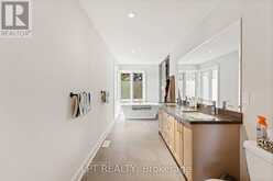 36 BLUE JAY BOULEVARD | Georgina Ontario | Slide Image Thirty-one