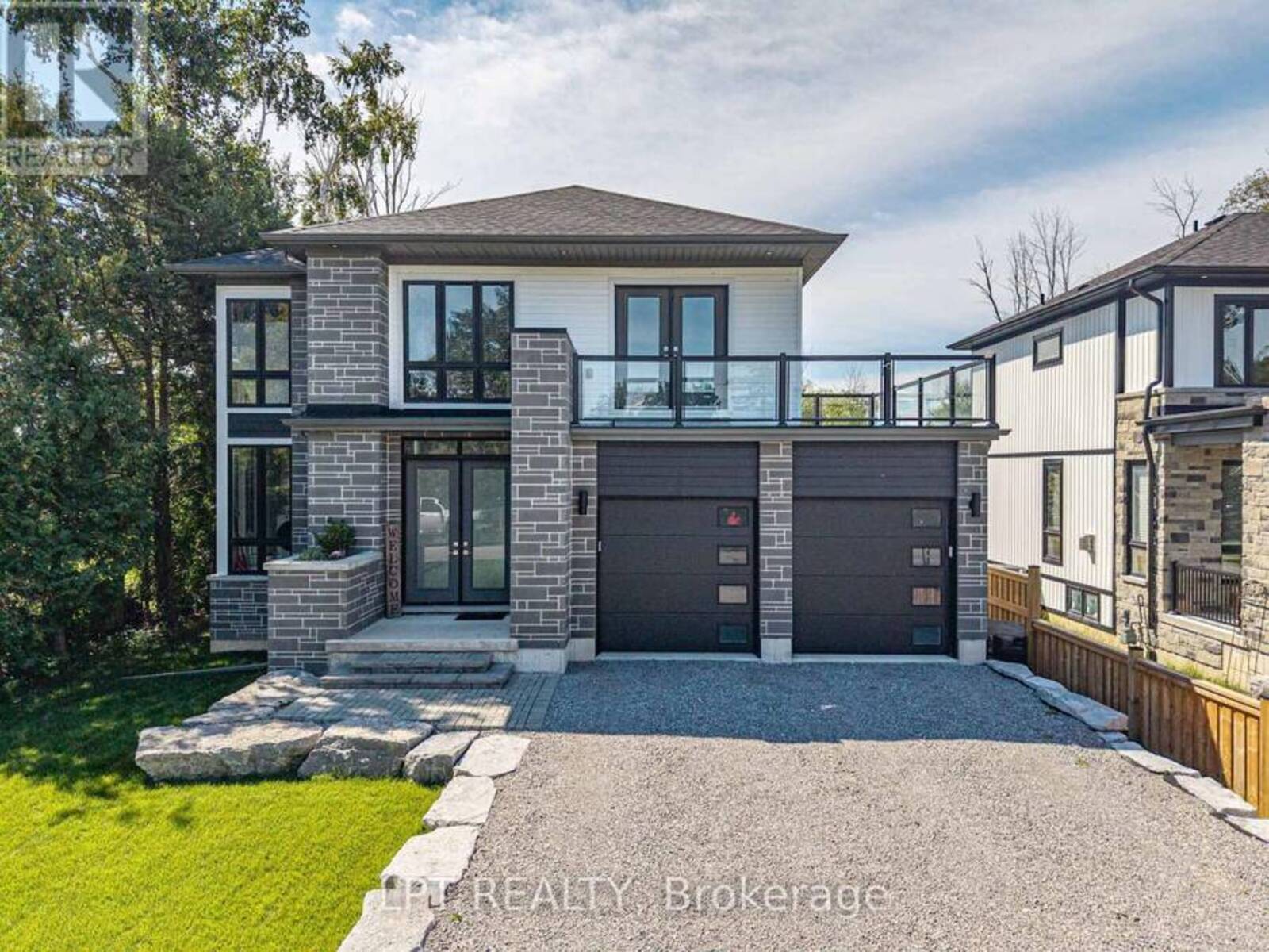 36 BLUE JAY BOULEVARD, Georgina, Ontario L0E 1N0