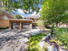 48 PETCH CRESCENT Aurora Ontario, L4G 5N9