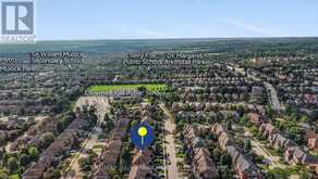 168 DENISE CIRCLE | Newmarket Ontario | Slide Image Twenty-five