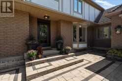 9 HOWARD DRIVE | Oro-Medonte Ontario | Slide Image Five