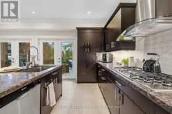 50 NORTHAMPTON DRIVE | Toronto Ontario | Slide Image Twelve