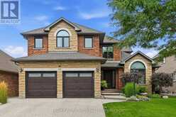 509 LARKSPUR LANE | Burlington Ontario | Slide Image Three