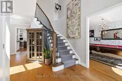 509 LARKSPUR LANE | Burlington Ontario | Slide Image Five