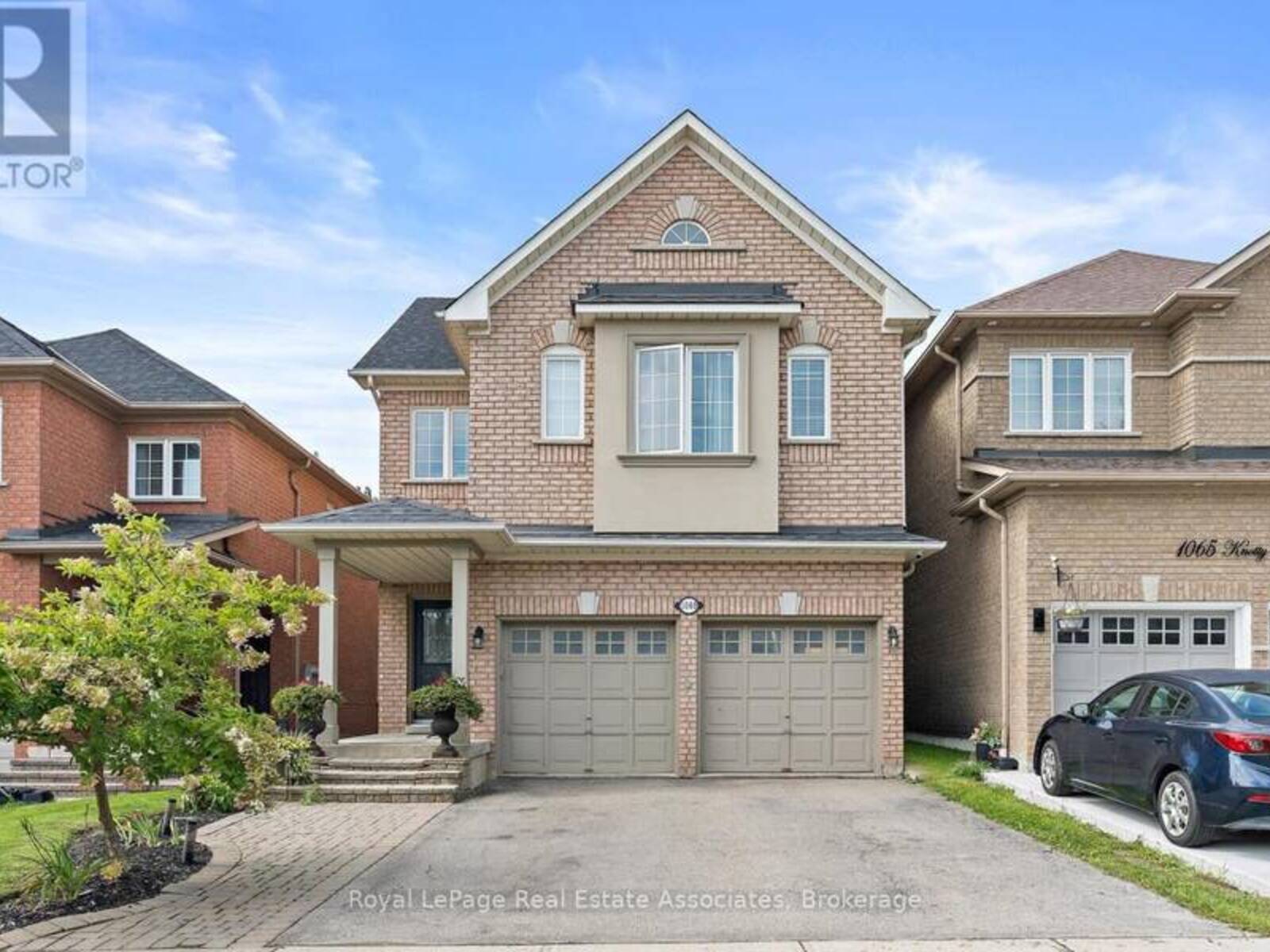 1069 KNOTTY PINE GROVE, Mississauga, Ontario L5W 1J6