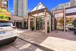 #2109 - 285 ENFIELD PLACE | Mississauga Ontario | Slide Image Five