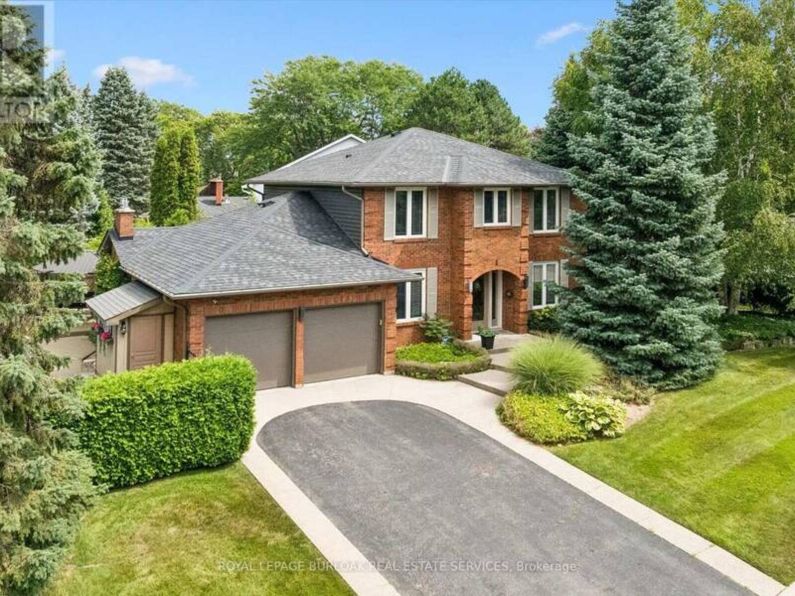 1 CHATTERSON DRIVE, Ancaster, Ontario L9G 1B6