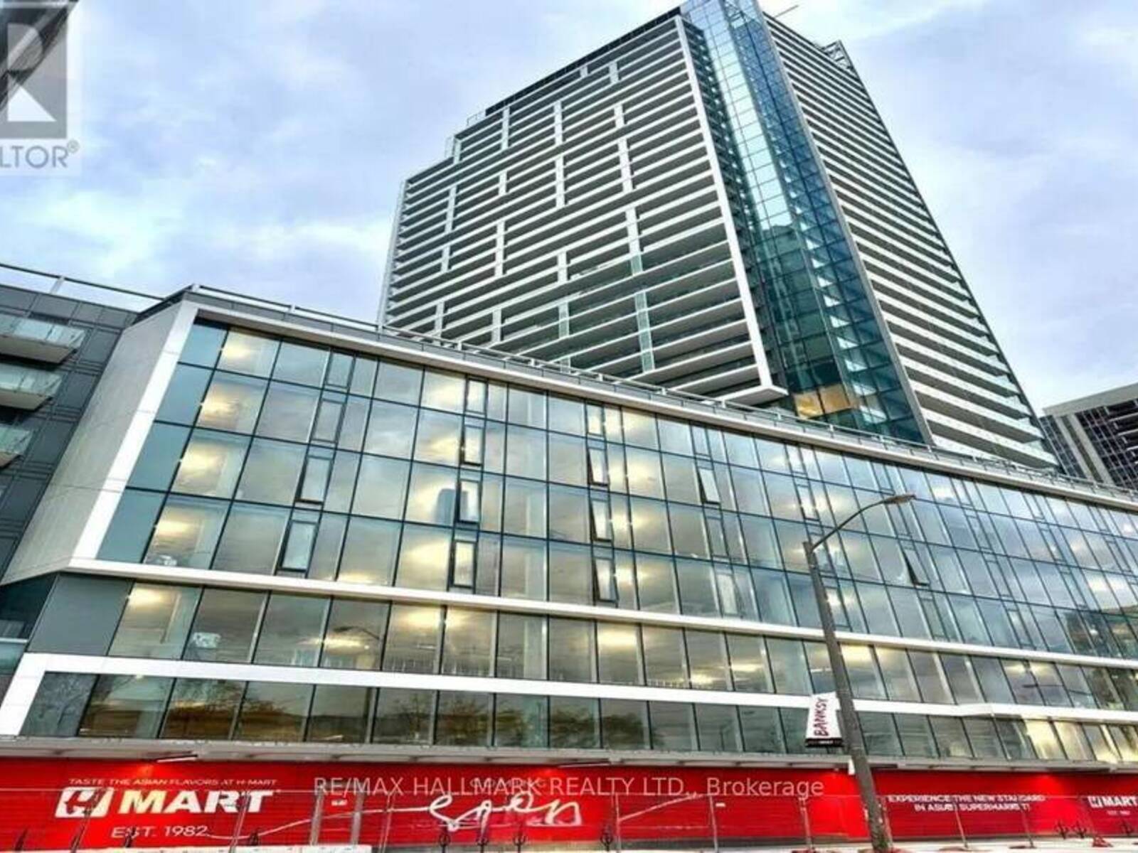N2708 - 7 GOLDEN LION HEIGHTS, Toronto, Ontario M2M 0C1