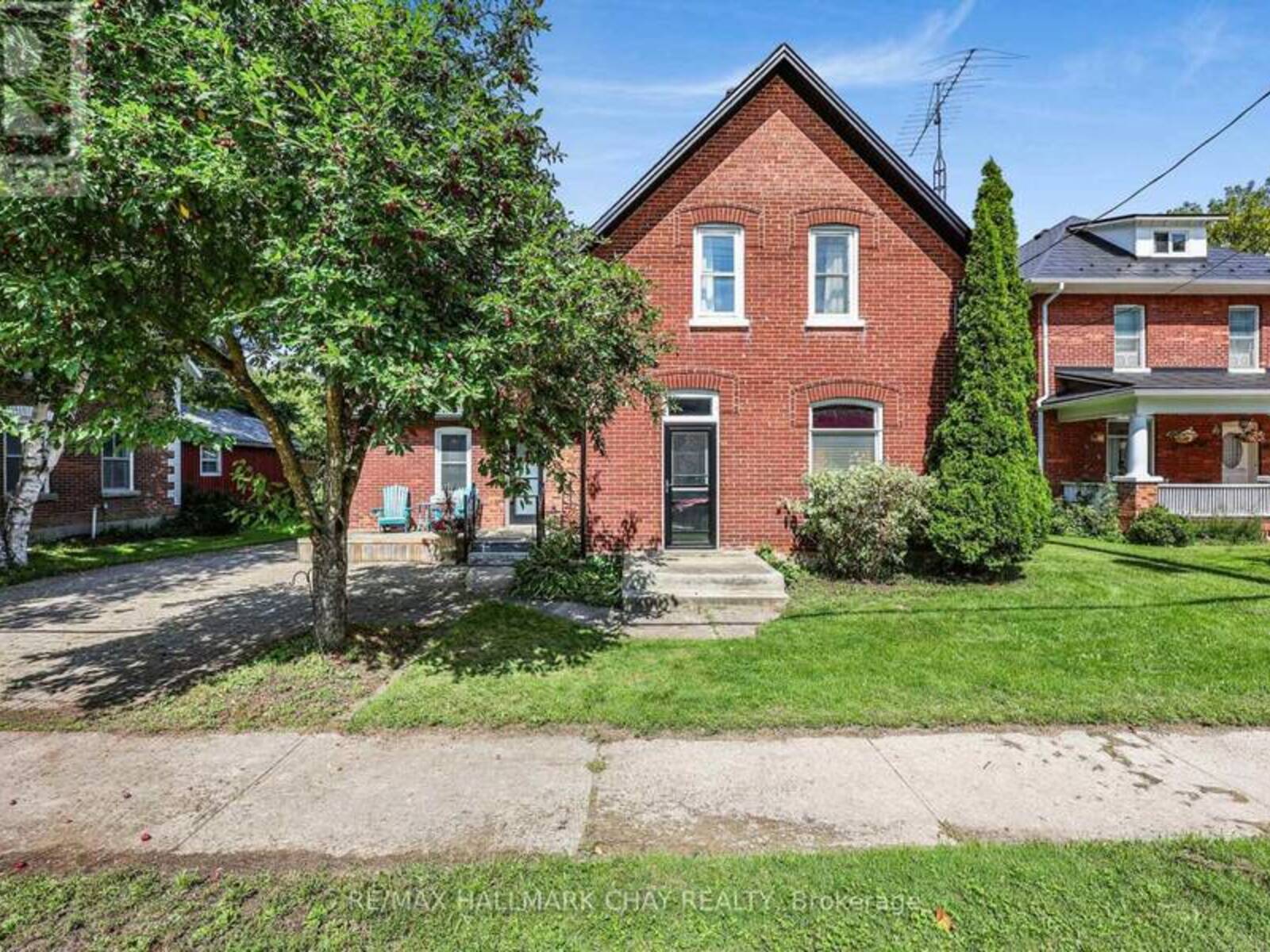 8128 MAIN STREET, Adjala-Tosorontio, Ontario L0M 1J0