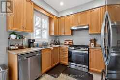 7201 TRIUMPH LANE | Mississauga Ontario | Slide Image Nine
