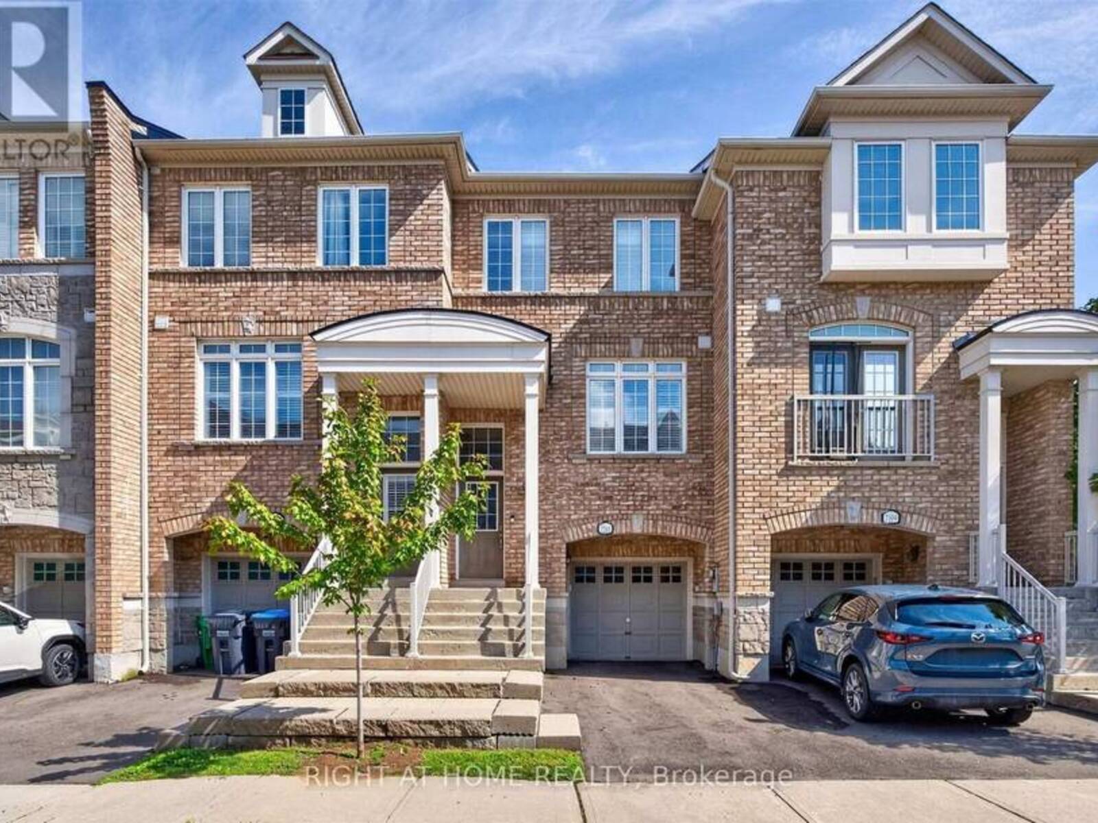 7201 TRIUMPH LANE, Mississauga, Ontario L5N 0C5