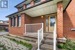177 WEYBRIDGE TRAIL | Brampton Ontario | Slide Image Four