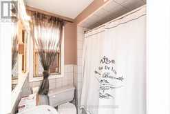 75 KENSINGTON AVENUE N | Hamilton Ontario | Slide Image Thirty-six