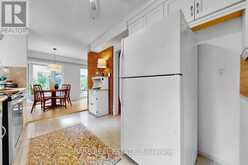 192 THREE VALLEYS DRIVE | Toronto Ontario | Slide Image Sixteen