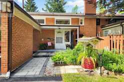192 THREE VALLEYS DRIVE | Toronto Ontario | Slide Image Two