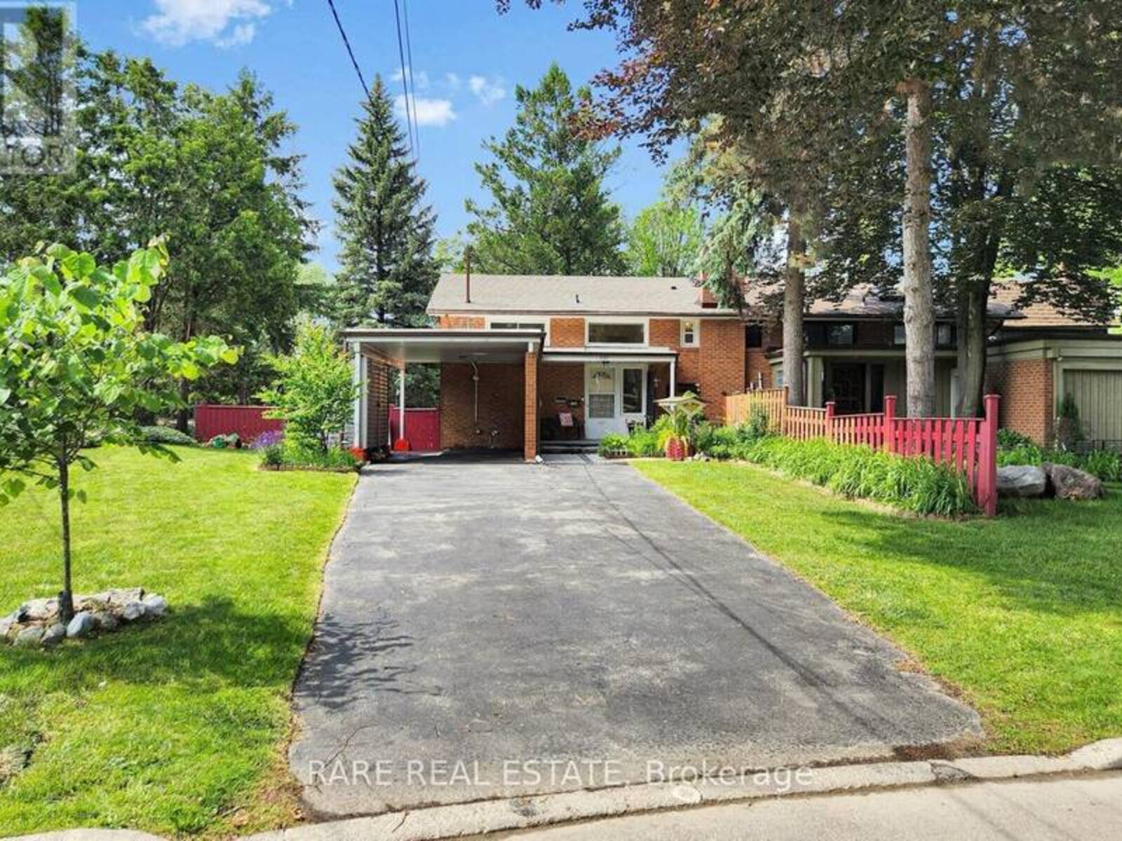 192 THREE VALLEYS DRIVE, Toronto, Ontario M3A 3L8