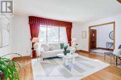 18 PARRAVANO COURT | Toronto Ontario | Slide Image Four