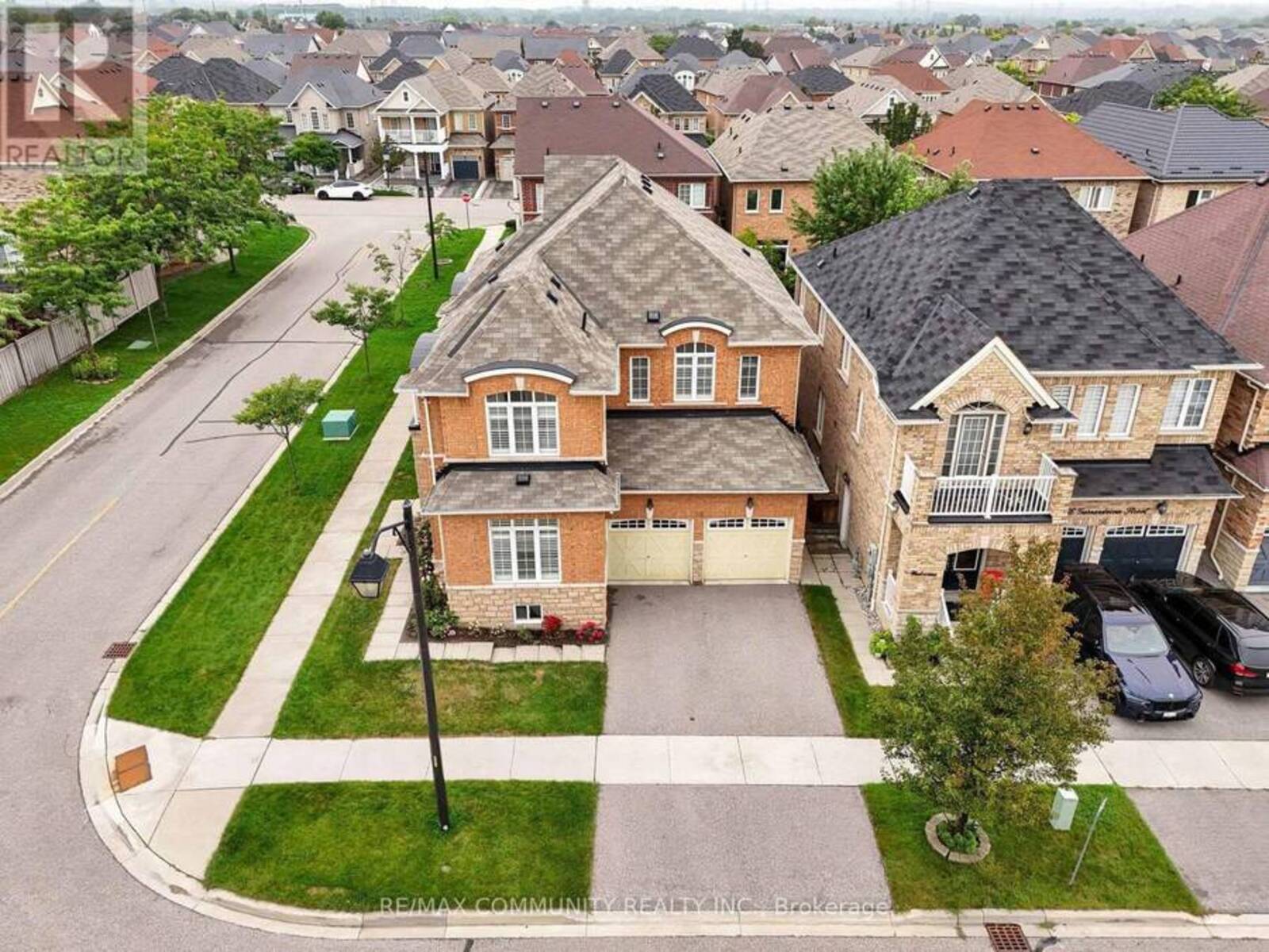 58 GARRARDVIEW STREET, Ajax, Ontario L1Z 0L5