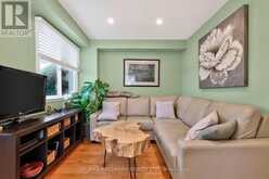 110 HARDING BOULEVARD | Toronto Ontario | Slide Image Fourteen