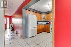117 HAMMILL HEIGHTS | East Gwillimbury Ontario | Slide Image Five