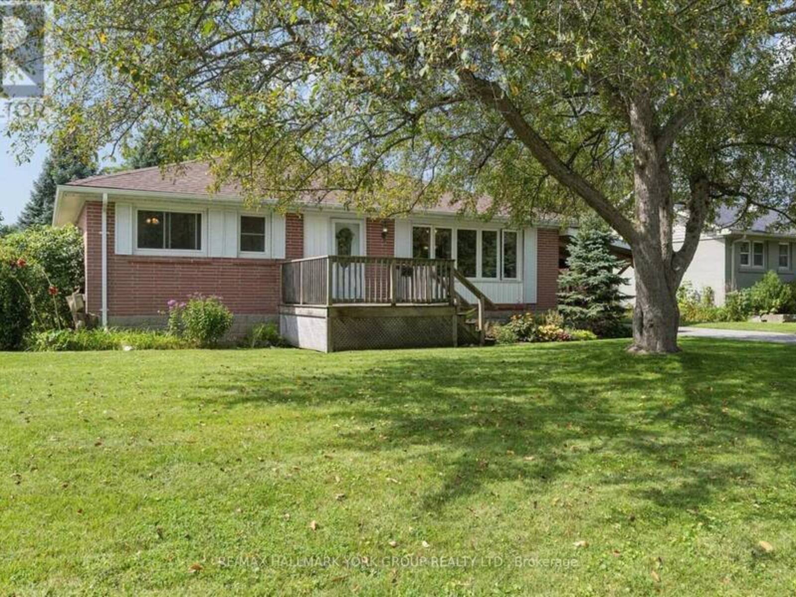 26 GEORGINA STREET, Georgina, Ontario L0E 1R0