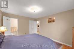 639 IRWIN CRESCENT | Newmarket Ontario | Slide Image Eighteen