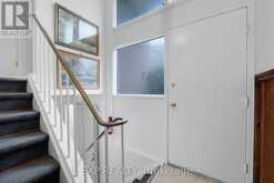 639 IRWIN CRESCENT | Newmarket Ontario | Slide Image Four